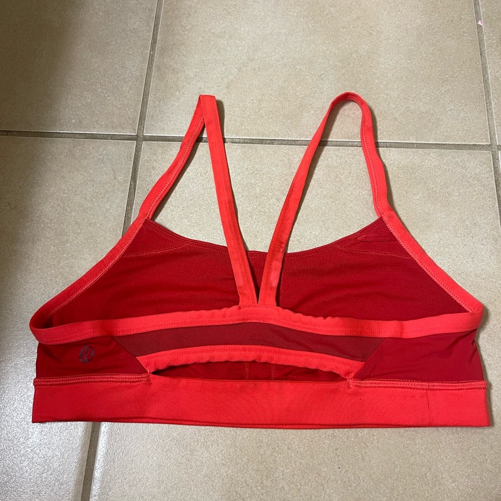 Lululemon size 8 sports bra